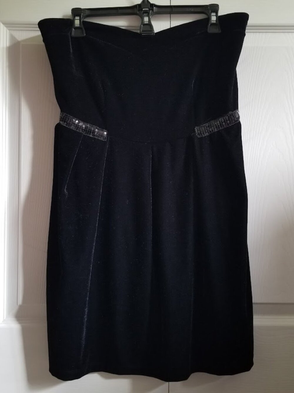 rue21 Women's Dress X-Large Black Sequins Stretch Mini Sweetheart Velvet